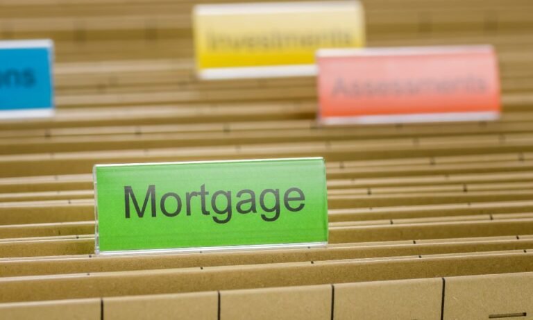 Illinois court rules mortgage note buyers need a collection agency license