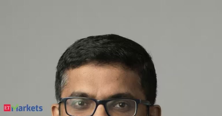 Why this ₹48,450 crore fund manager says it’s time for a balanced hybrid fund