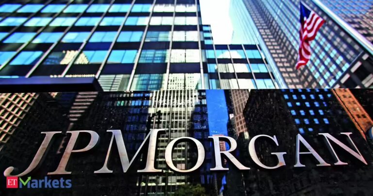 JPMorgan posts record profit on big gains from dealmaking, stock trading