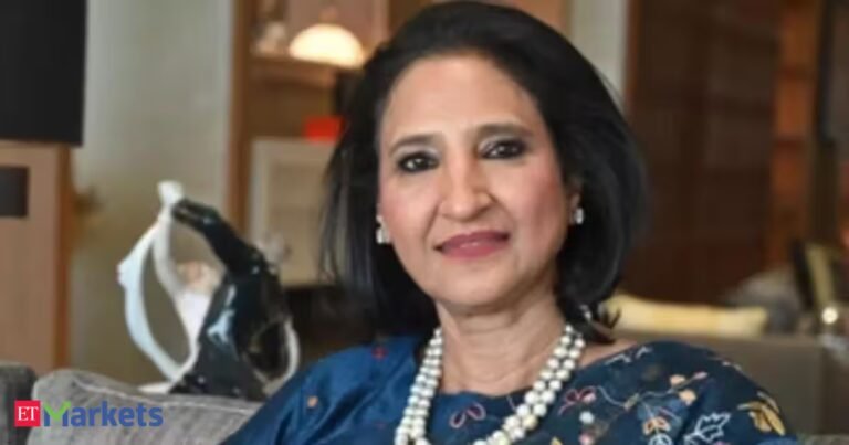 Rekha Jhunjhunwala sells over 7 crore Star Health shares in Q1. Details here