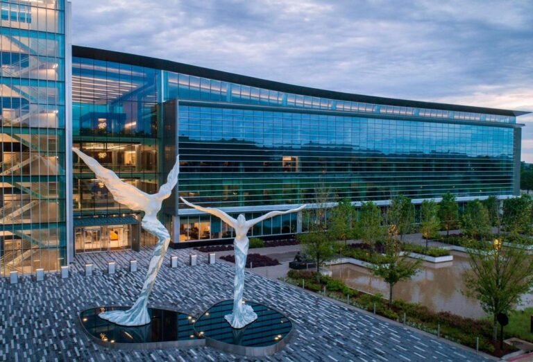 Bank OZK Continues To Cut Real Estate Portfolio