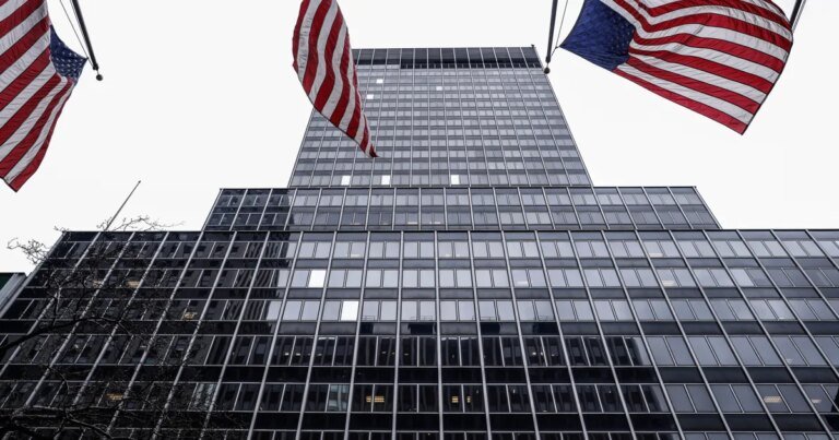 Largest U.S. Office-To-Resi Conversion Under Threat of Structural Collapse – Commercial Observer