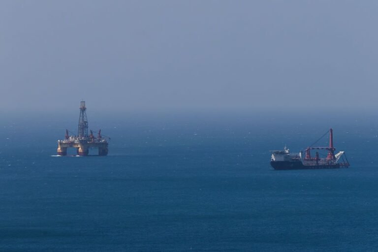 Harbour and Serica: two oil stocks for your portfolio
