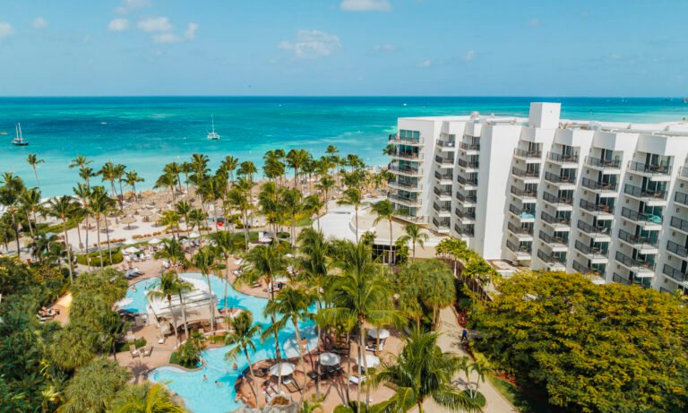 I Ate Dinner on the Sand at The Aruba Marriott Resort