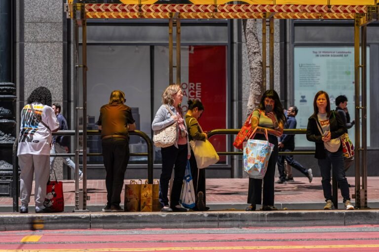 US CPI falls for the first time since 2020, core gauge flat