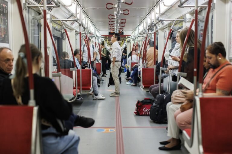 Canada adds 18,200 jobs in June, jobless rate falls to 6.5%