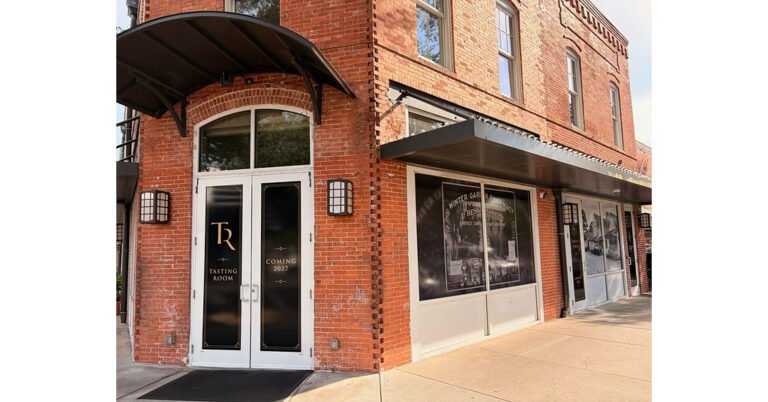 The Chef’s Table and The Tasting Room to Expand into Winter Garden’s Historic Bond Building