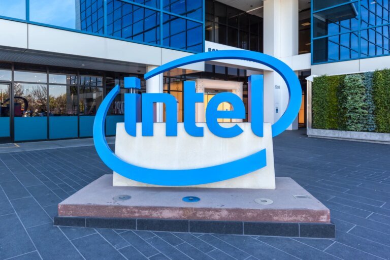 Intel: Grotesque Valuation
