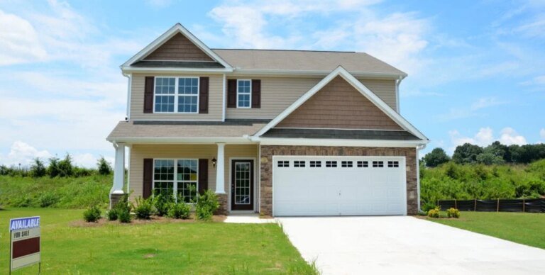 Major Homebuilders Have Not Sold Homes This Cheap in Nearly a Decade—Here’s How Investors Can Take Advantage