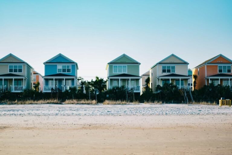 Vacation-Home Mortgages Tick Up For First Time Since Pandemic Boom