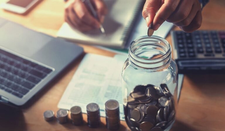 Top 5 tips to save for a property deposit when borrowing power shrinks