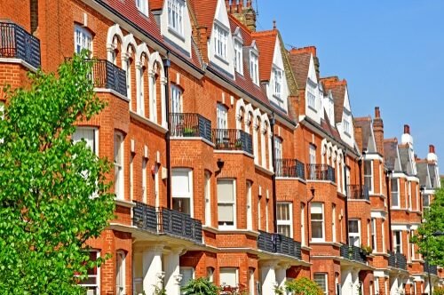 Homebuyers could save up to 47% by looking just one postcode over, Lloyds finds