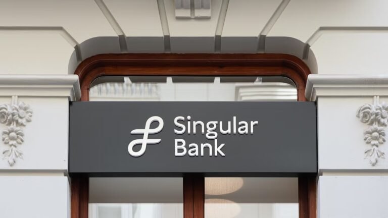 ING seals deal to acquire about 40% of Singular Bank