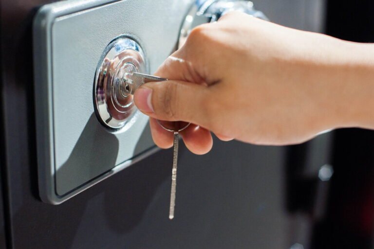What Should I Keep in a Safe Deposit Box?