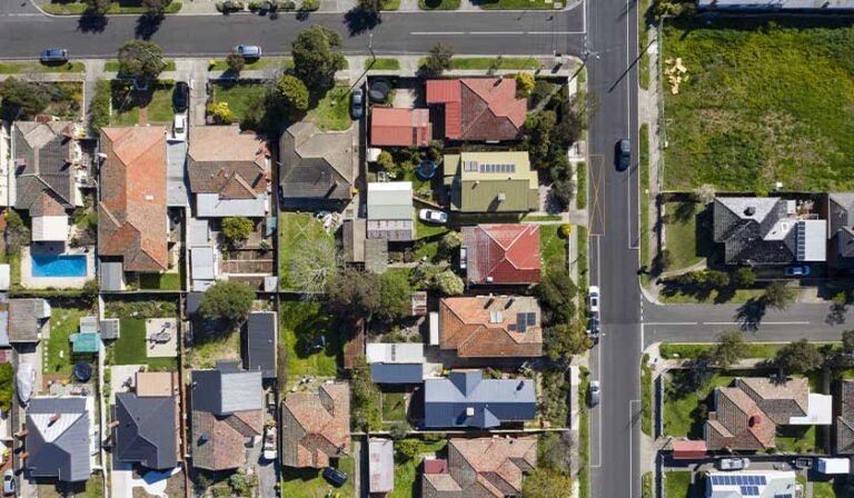 Buyers remain in control as auction market continues to soften 