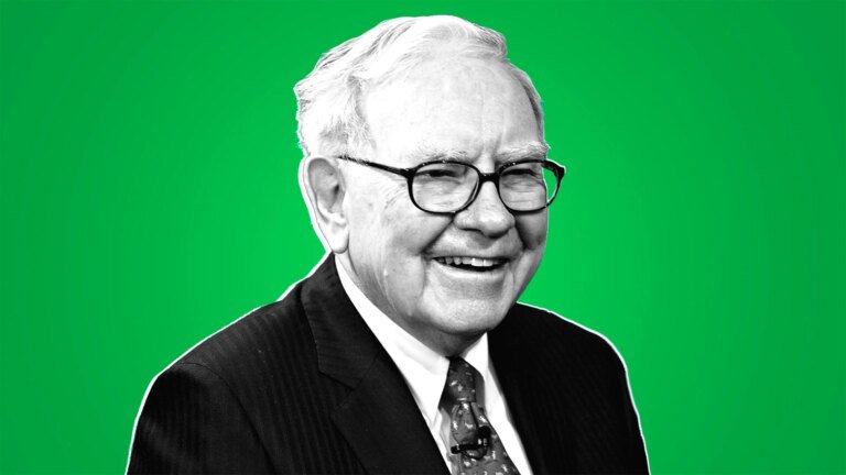 How Warren Buffett Explains Complex Ideas So Everyone Understands