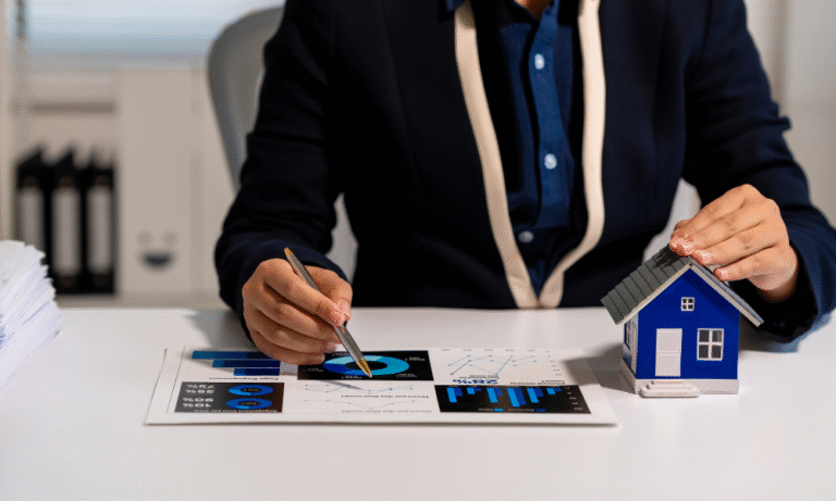 Starting a mortgage company in 2008 taught me not to fear volatility