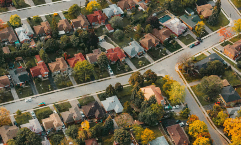 Homebuyer numbers hit record low as seller surplus widens