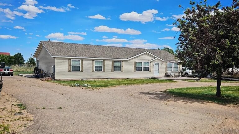 $215K Foreclosure Listing Warns Buyers: Occupant Included, No Showings