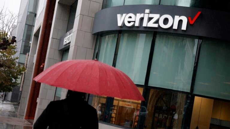 Verizon mobile service restored after outage for thousands of customers