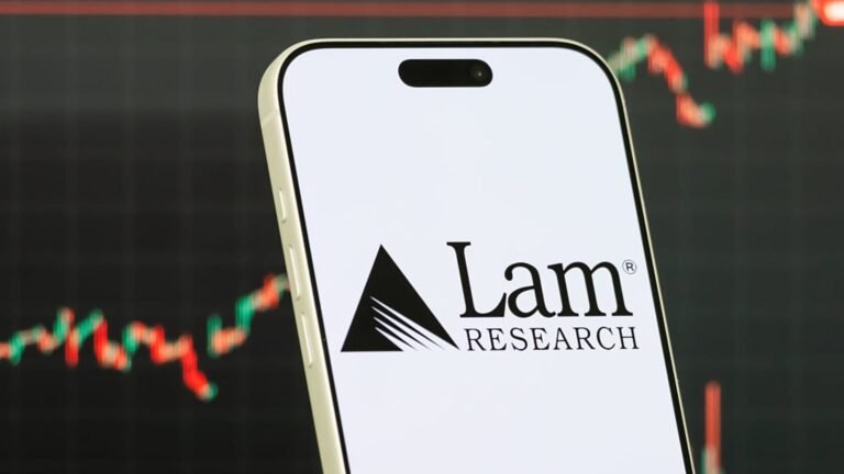 Top analysts like these 3 stocks for their solid growth potential