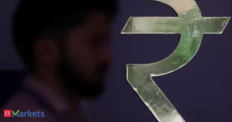 CapitaLand India Trust shifts debt to rupees as INR falls