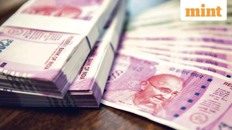Can a ₹15,000 monthly SIP build a ₹5 crore corpus in 30 years? Here’s the maths