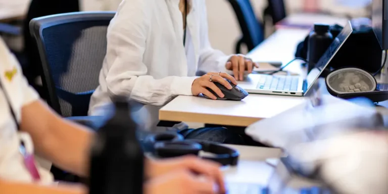 Fake AI Job Candidates Pass Interviews and Vanish, Arena CEO Says