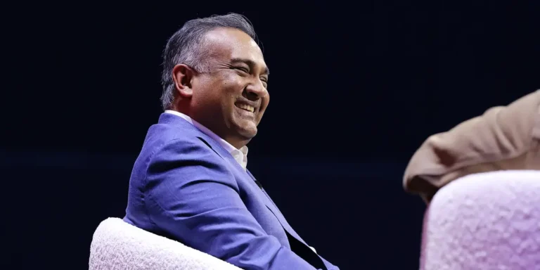 YouTube Offers Millions to Top Creators in Counter to Netflix: Details