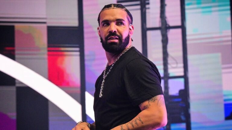 Drake Vows to Buy a House for Mom of Speed-Dating Contest Winner Pinkchyu