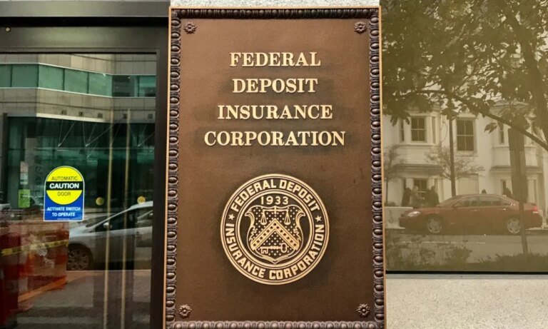 Ex-Synapse Partner Lineage Bank Agrees to FDIC Consent Order