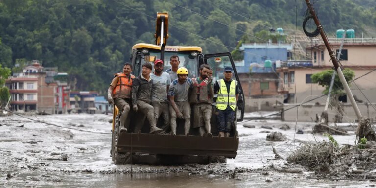 At least 360 people are dead and 1,400 after catastrophic floods sweep the Nepal-China border