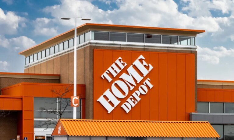 Home Depot and Lowe’s Battle Over the Maintenance Economy