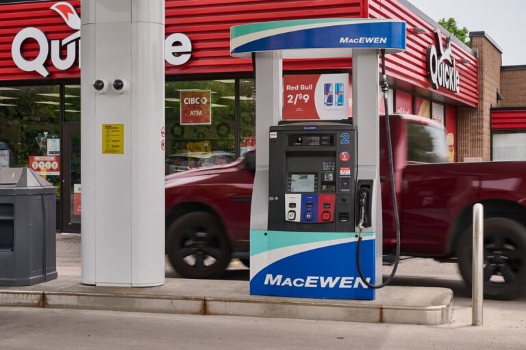 Gas price rebound pushes Canadian inflation to 3%