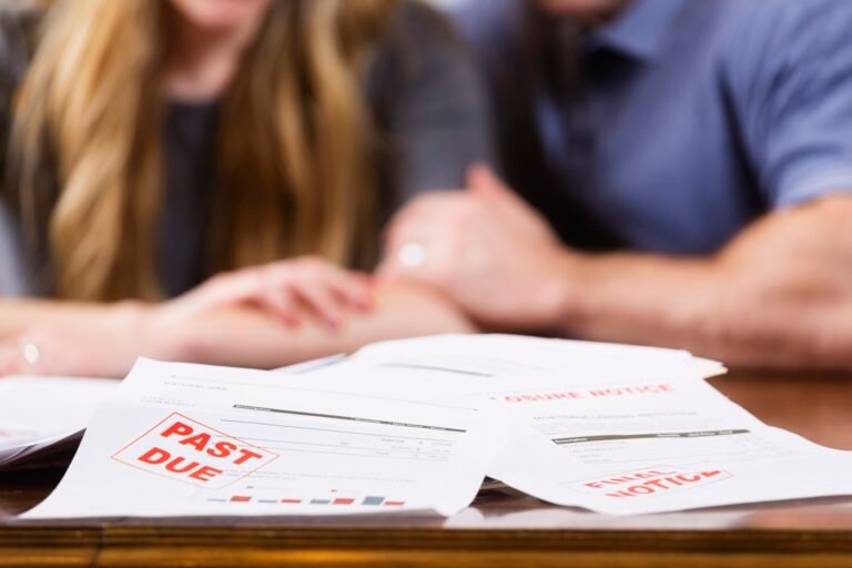 U.S. household delinquencies improve: NY Fed quarterly report