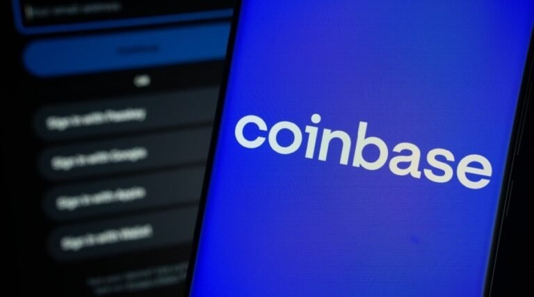 Coinbase Routes Base App Users to Hyperliquid's Perps. No US Access Yet