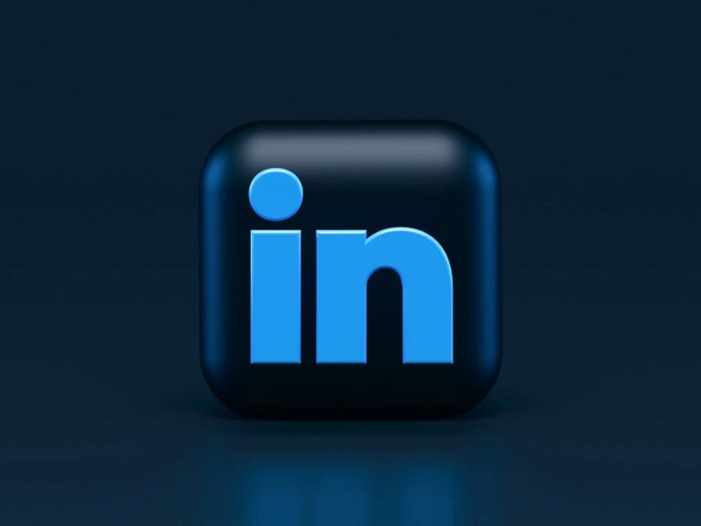“Don’t Use Us for Dating,” Says LinkedIn. Nearly 1 in 4 Workers Have Tried Anyway