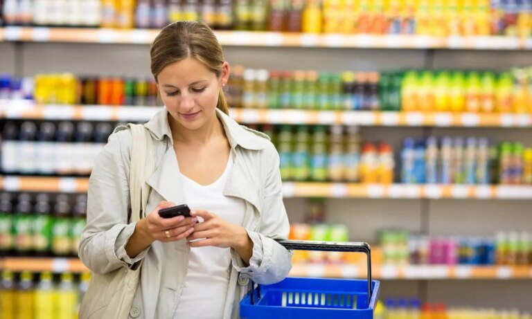 Consumers Gain Spending Power but Pull Back on Purchases
