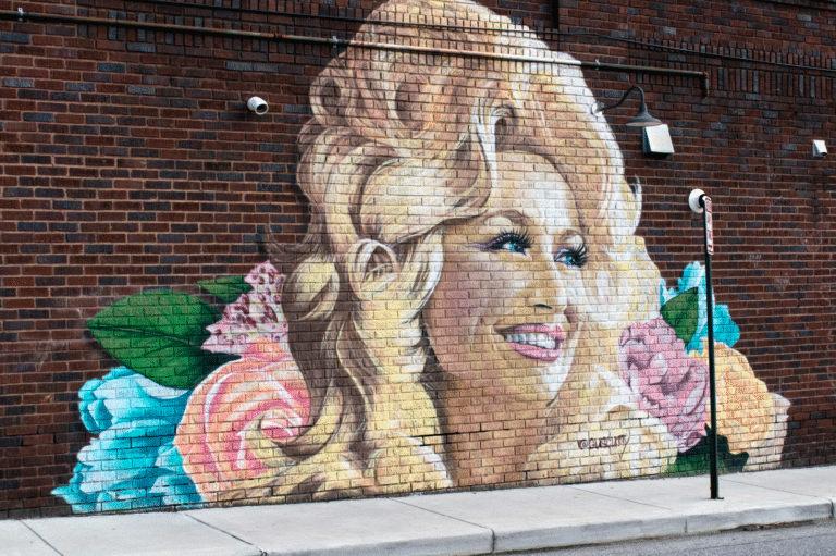 Dolly Parton Leaves Behind A Real Estate ‘Empire’ She Once Dreamed Of