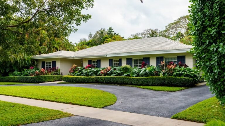 How Ranch-Style Homes Won America—Evolving from ’30s Rebel to Design Hero