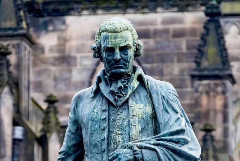 ‘Heed history‘s warnings on government debt’