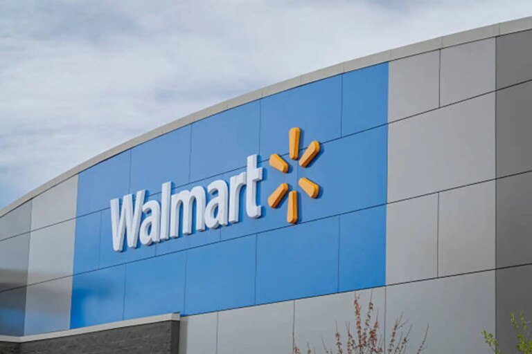 Wall Street Lunch: Walmart Tumbles As Weak U.S. Sales Spark Consumer Spending Concerns