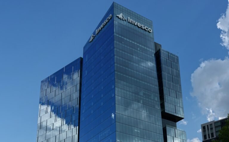 Invesco Cuts Fees, Adds Incentives To Quell Fund Redemption Requests