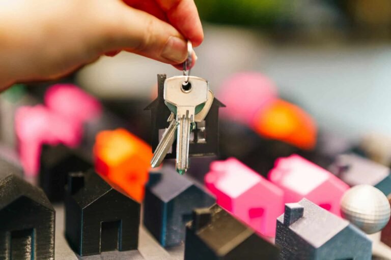 Slower U.S. Summer Housing Market Gives Buyers the Upper Hand