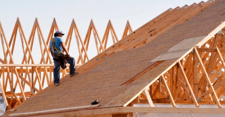 Single-family housing starts drop to lowest level since 2022