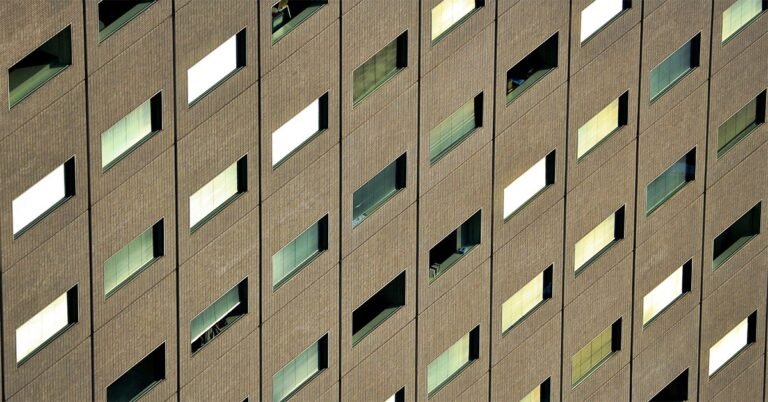 Office sector continues to heal as vacancy rates fall and listing prices rise