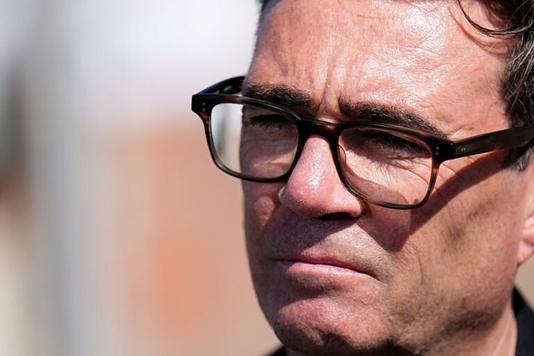 ‘The bond market will burn Burnham’