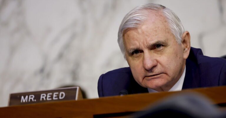 Reed bill seeks clearer federal insider trading rules