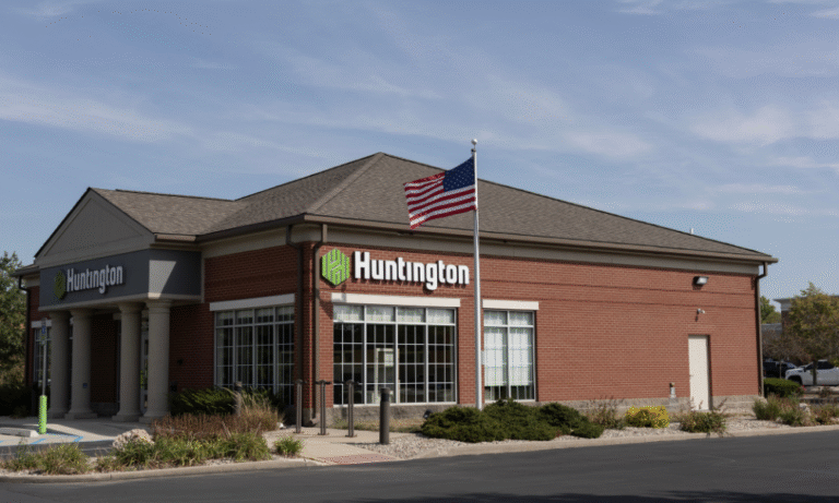 Huntington National Bank loses foreclosure over botched service of process