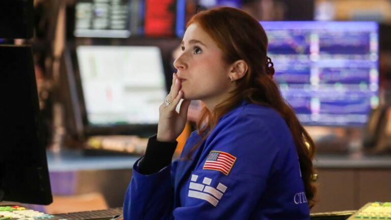 Treasury yields rise again to end a volatile week